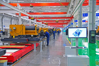重大产业项目观摩走进徐工基础工程机械智能制造基地